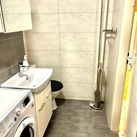 Yourapart Sliska * Varšava